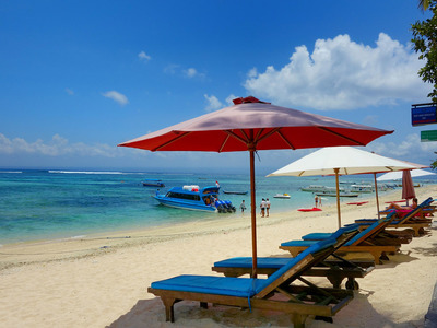 玩轉(zhuǎn)&middot;巴厘島 深度藍夢島浮潛&middot;南灣海灘&middot;海龜島&middot;庫塔洋人街6天純玩無購物